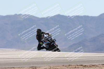 media/Oct-13-2025-Moto Forza (Mon) [[a66d839500]]/3-B Group/Session 4 (Turn 9)/